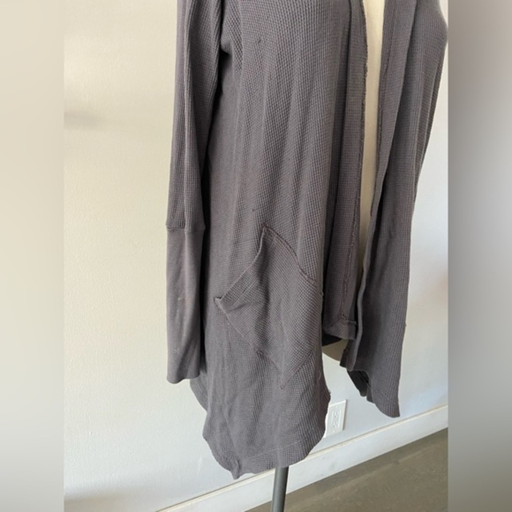 Perfect Maternity Cardigan - Picture 2 of 4